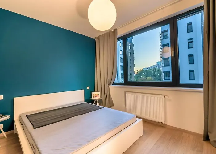 Center, River Front, Private Parking Included *