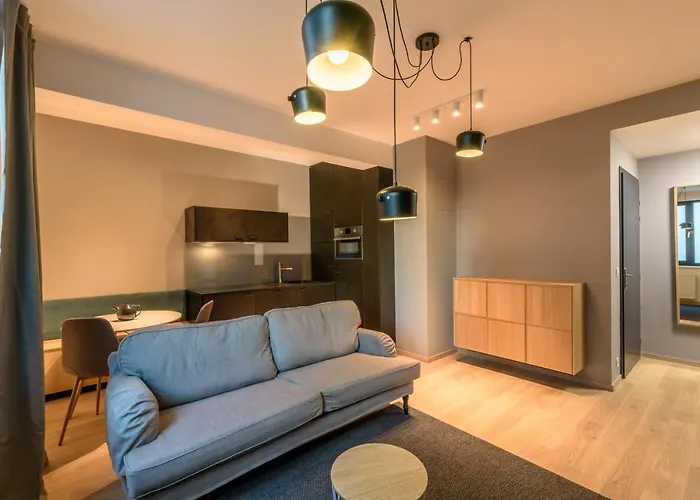 Center, River Front, Private Parking Included Apartament *